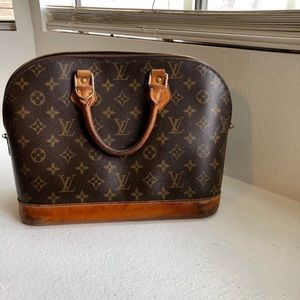 Louis Vuitton Purse